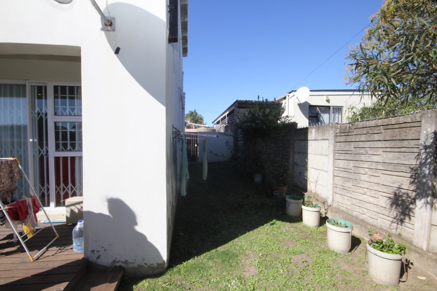2 Bedroom Property for Sale in Berea Eastern Cape